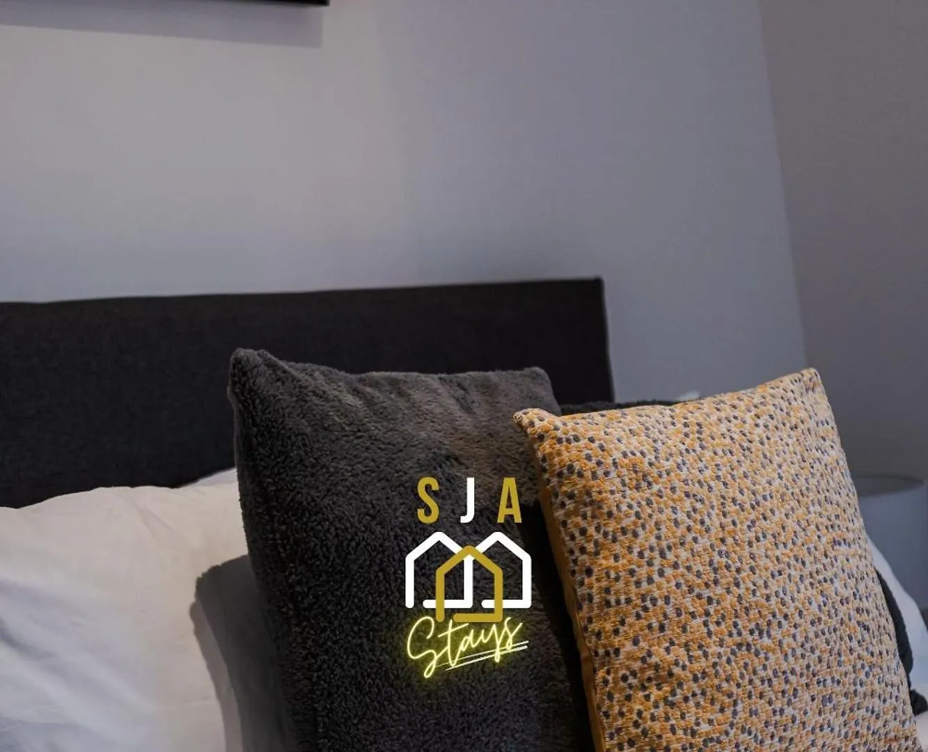Holburn Residence - Sja Stays - Modern 3 Bed Apartment Aberdeen