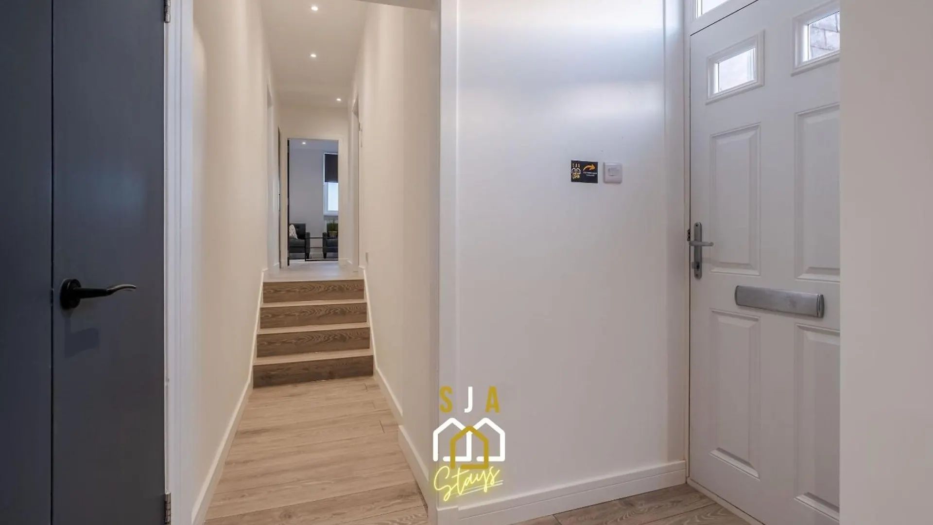 Holburn Residence - Sja Stays - Modern 3 Bed Apartment Aberdeen