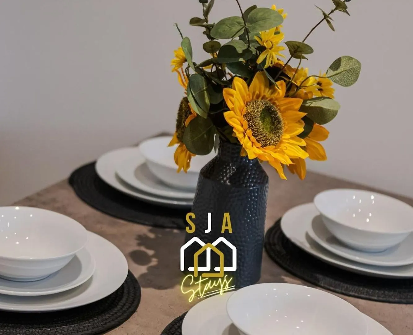 Holburn Residence - Sja Stays - Modern 3 Bed Apartment Aberdeen